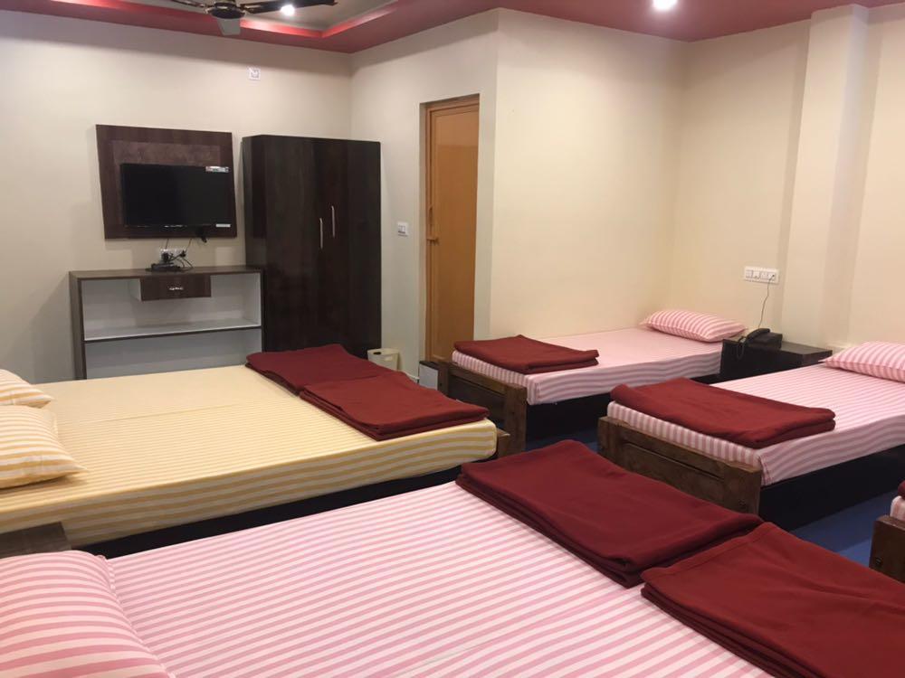 Galaxy Lodge Chikmagalūr Buitenkant foto